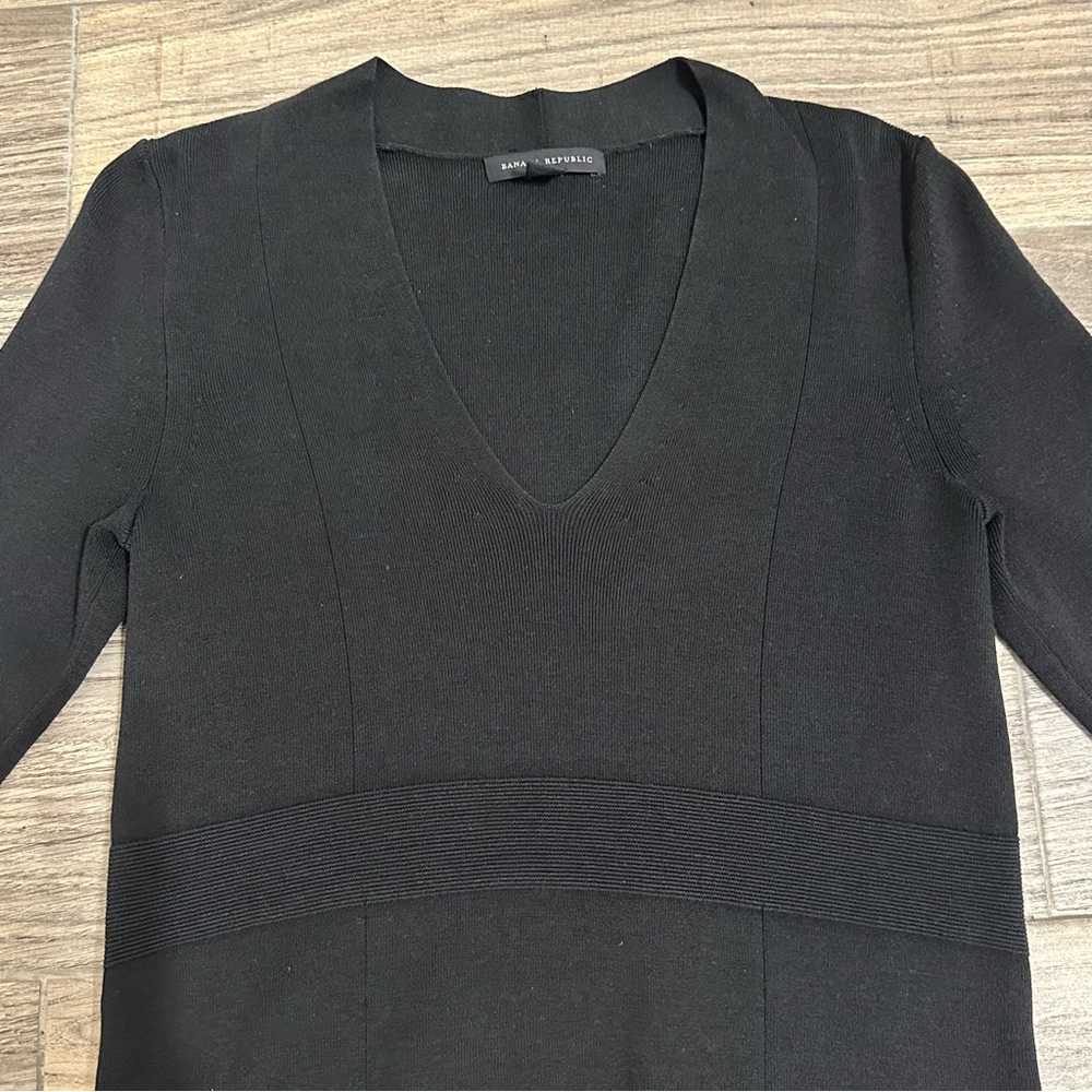 Banana Republic Black V-Neck Sweater